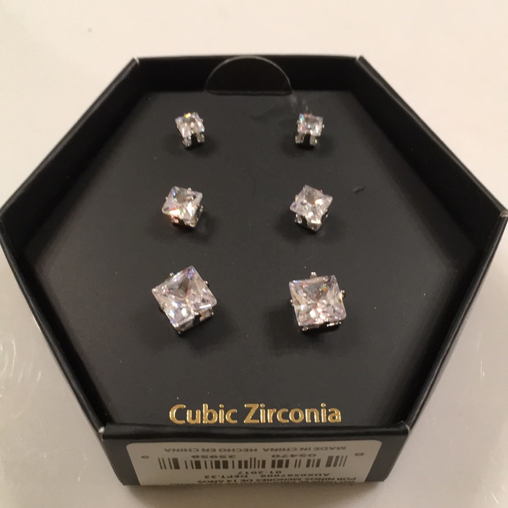 Cubic Zirconia Studs